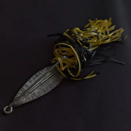 Fred Arbogast #3 Hawaiian, 16g, plandavka #23276