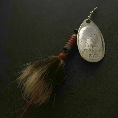 Mepps Aglia 3, stříbrná, 1/4 oz, veverčí ocas, rotační třpytka #23570