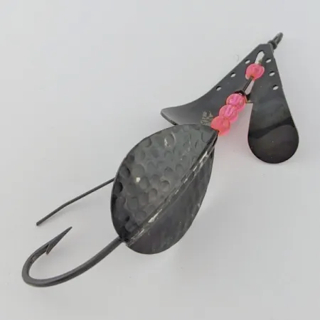 Lindy Skitter-Buzz Weedless, 10g, červeno-černá hladinová nástraha #24093