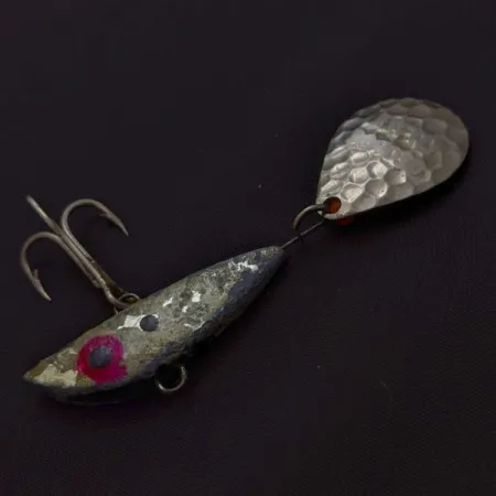 Mann's Bait Little George, 21g, niklová barva, tail spinner #24117