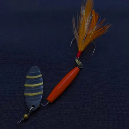 Worth #301, 9g, červená/černá/zlatá, rotační třpytka #24357