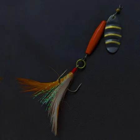 Worth #301 Třpytka, Červená Černá Zlatá, Trojháček s peřím, #24436