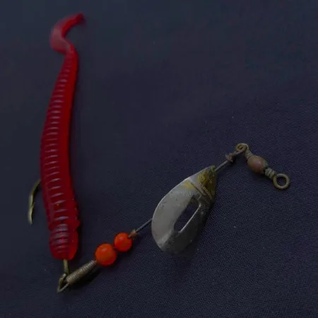 Pflueger June Bug №4 Rotačka, Červená/Nikl, 6 g, Offset Arm, #24501