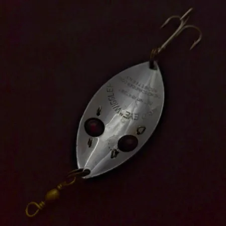 Hofschneider Red Eye Wiggler Plandavka, Stříbro, 25 g, Oči, #24579