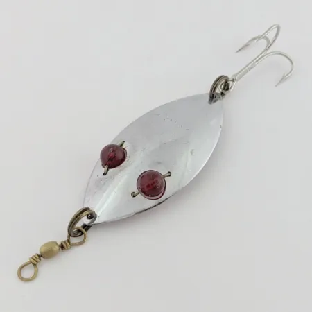 Hofschneider Red Eye Wiggler Plandavka, Stříbro, 25 g, Oči, #24579