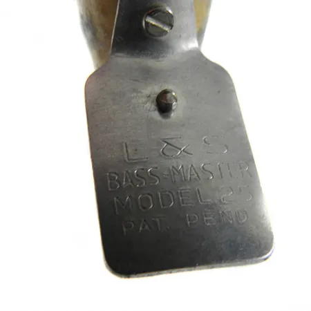 MirrOlure Bass-master model 25 Wobbler, Natural, 8g, Dělený, #0390