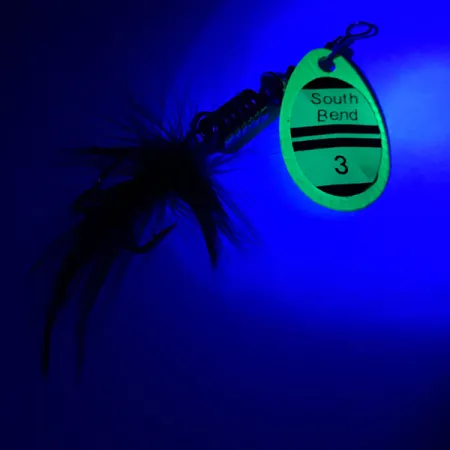 South Bend 3 UV Rotačka, UV zelená, 7g, Opeřený trojháček, #4186