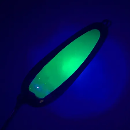 Luhr Jensen Flutter Spoon UV Plandavka, Neonově zelená, 7,5g, UV, #4746