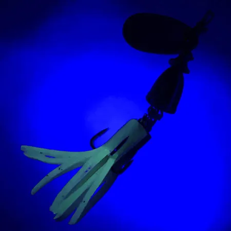 Blue Fox Super Vibrax 1 Třpytka, Zlatá, 4g, UV Střapec, #5725