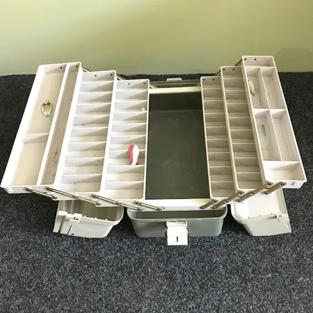 Plano 8600 Vintage Rybářský Kufřík, Bílá/Šedá, 6 Pater, #6574