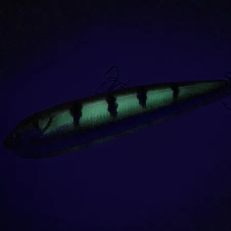 Bass Pro Shops XPS Slim Dog Walker, Peacock, 12g, Hladinový, #7402